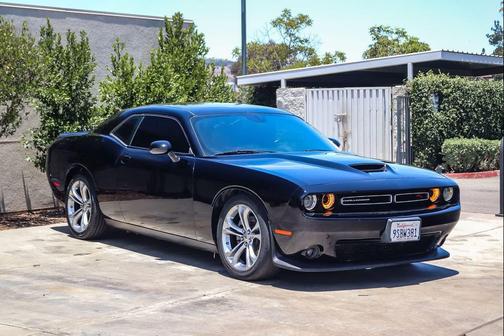 Pitch Black Clearcoat 2022 Dodge Challenger R/T