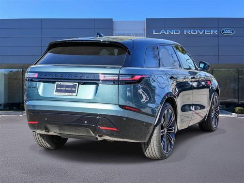 2026 Land Rover Range Rover Velar P250 SE R-Dynamic