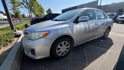 Classic Silver Metallic 2013 Toyota Corolla LE