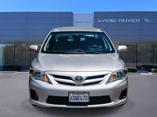 Classic Silver Metallic 2013 Toyota Corolla LE