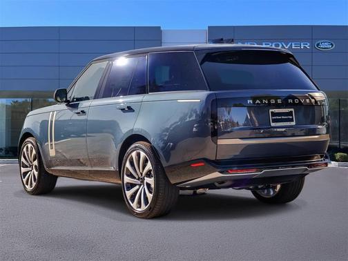 2026 Land Rover Range Rover P400 SE