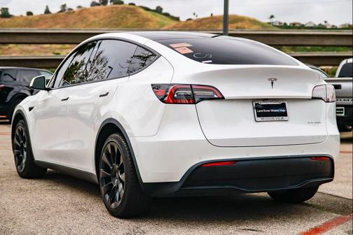 Pearl White Multi-Coat 2021 Tesla Model Y Long Range Dual Motor All-Wheel Drive