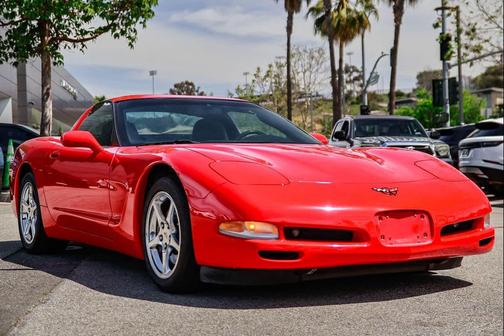 2004 Chevrolet Corvette Base