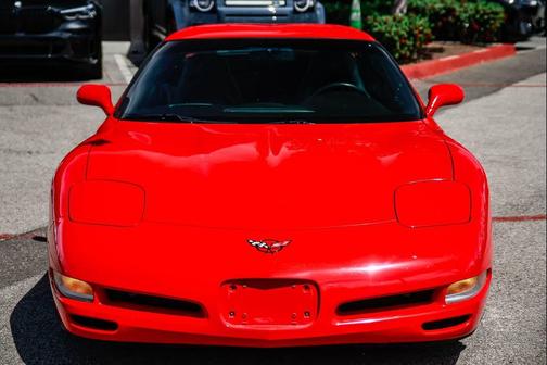 2004 Chevrolet Corvette Base