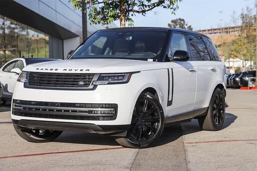 2026 Land Rover Range Rover P550e SE