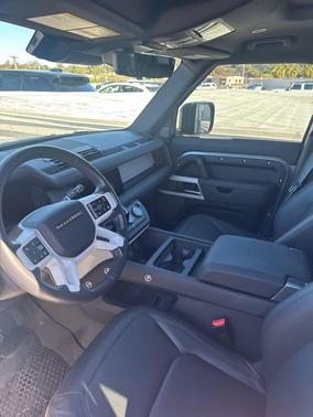 2023 Land Rover Defender 110 S