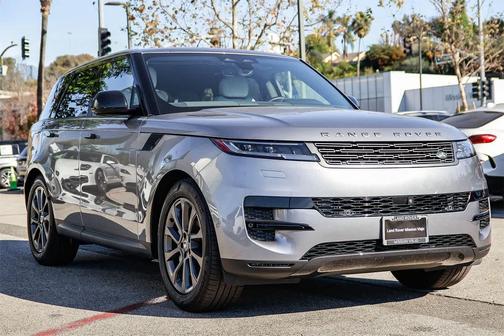 2025 Land Rover Range Rover Sport SE