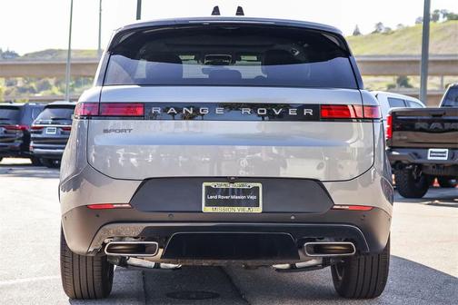 2025 Land Rover Range Rover Sport SE