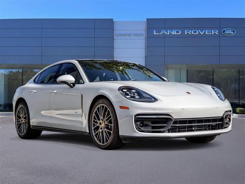 2023 Porsche Panamera 4 Platinum Edition