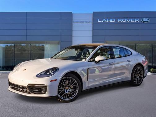 2023 Porsche Panamera 4 Platinum Edition