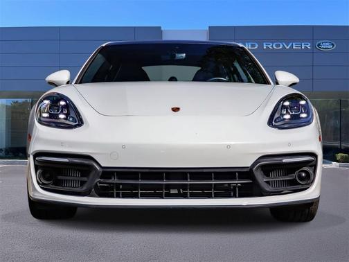 2023 Porsche Panamera 4 Platinum Edition