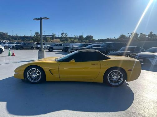 2002 Chevrolet Corvette Base