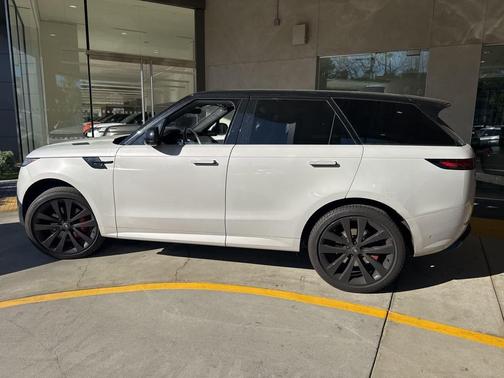 2023 Land Rover Range Rover Sport SE