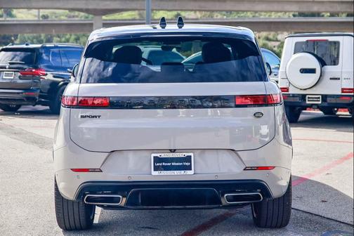 2023 Land Rover Range Rover Sport SE
