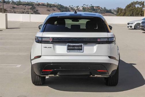 2026 Land Rover Range Rover Velar P250 SE R-Dynamic