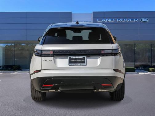2026 Land Rover Range Rover Velar P250 SE R-Dynamic
