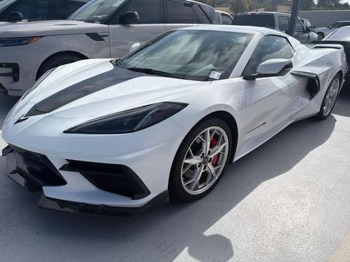 Arctic White 2021 Chevrolet Corvette Stingray w/3LT