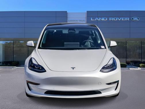 2022 Tesla Model 3 Standard Range