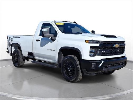Summit White 2025 Chevrolet Silverado 2500 4WD Reg Cab 142" Work Truck