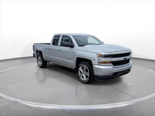 2016 Chevrolet Silverado 1500 2WD Double Cab 143.5" Custom