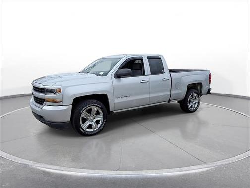 2016 Chevrolet Silverado 1500 2WD Double Cab 143.5" Custom
