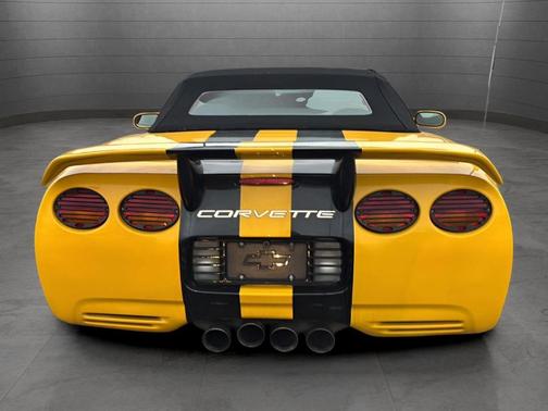 2002 Chevrolet Corvette Base