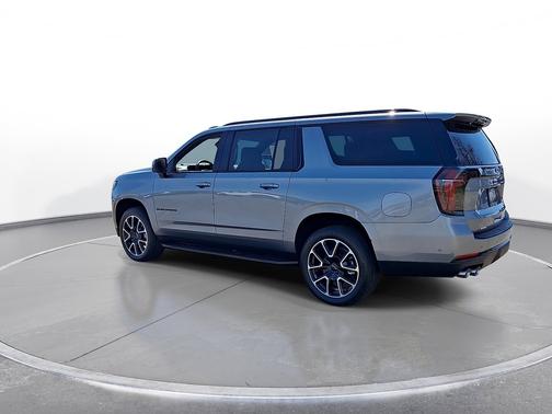 Sterling Gray Metallic 2026 Chevrolet Suburban 4WD 4dr RST