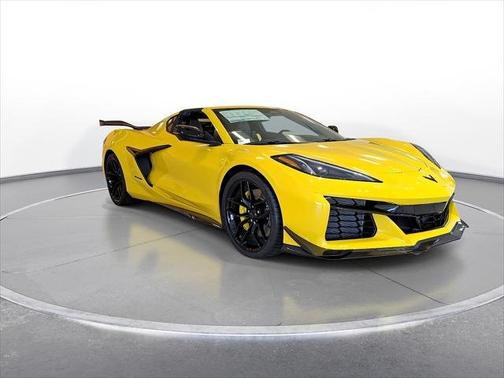Competition Yellow Tintcoat Metallic 2026 Chevrolet Corvette 2dr Z06 Cpe w/2LZ