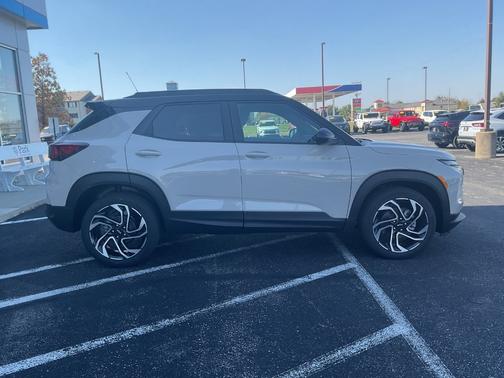 White Sands 2026 Chevrolet Trailblazer FWD 4dr RS