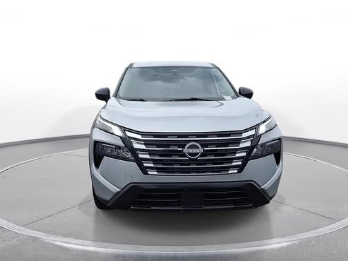 Brilliant Silver Metallic 2024 Nissan Rogue FWD S
