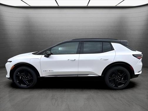 Iridescent Pearl Tricoat 2025 Chevrolet Equinox EV 4dr RS