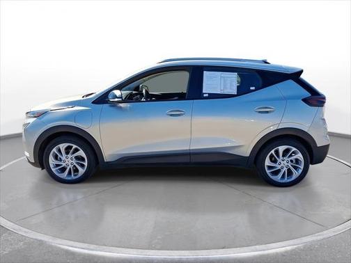Silver Flare Metallic 2023 Chevrolet Bolt EUV FWD 4dr LT