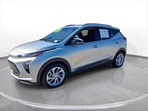 Silver Flare Metallic 2023 Chevrolet Bolt EUV FWD 4dr LT