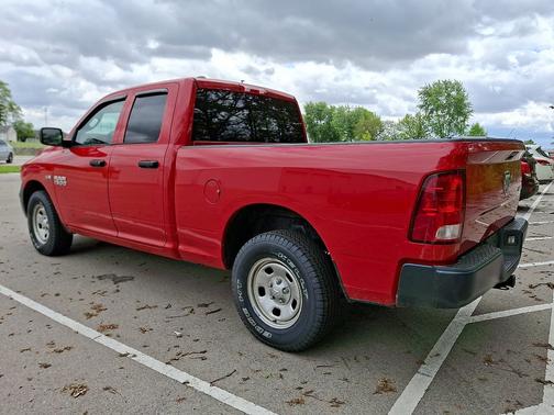 Flame Red Clearcoat 2017 RAM 1500 Tradesman 4x4 Quad Cab 6'4" Box
