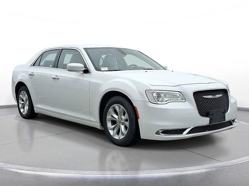 Bright White Clearcoat 2015 Chrysler 300 4dr Sdn Limited RWD