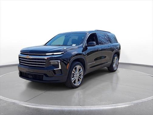 Mosaic Black Metallic 2025 Chevrolet Traverse FWD 4dr LT w/1LT