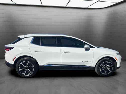 2024 Chevrolet Equinox EV LT