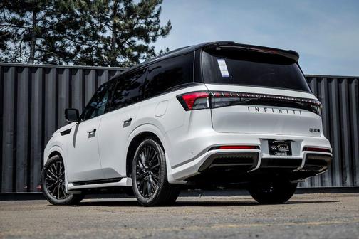 Radiant White/Black Obsidian 2026 INFINITI QX80 AUTOGRAPH AWD