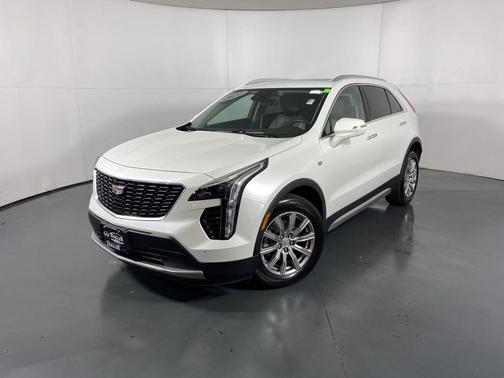 2022 Cadillac XT4 Premium Luxury