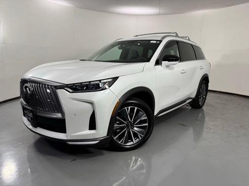 Radiant White 2026 INFINITI QX60 LUXE AWD