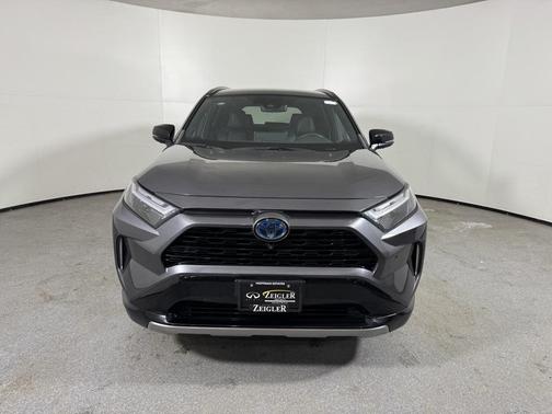 2022 Toyota RAV4 Hybrid SE