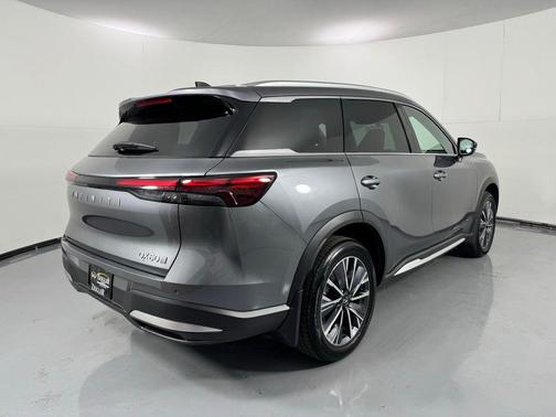 2026 INFINITI QX60 LUXE AWD