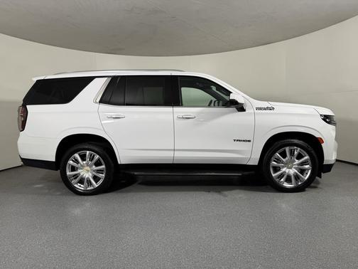 2021 Chevrolet Tahoe 4WD High Country