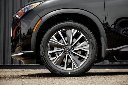 Gat 2027 INFINITI QX60 LUXE AWD