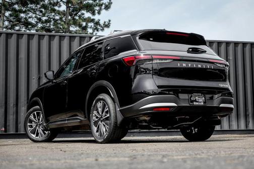 Gat 2027 INFINITI QX60 LUXE AWD