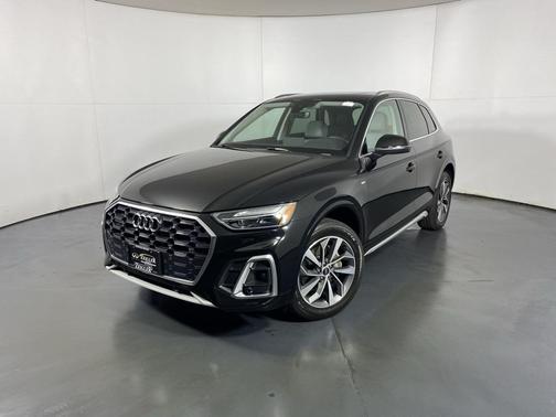 2022 Audi Q5 45 S line Premium
