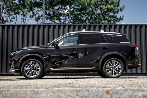 Mineral Black 2027 INFINITI QX60 LUXE AWD