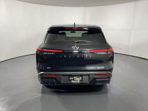 2025 INFINITI QX60 Pure