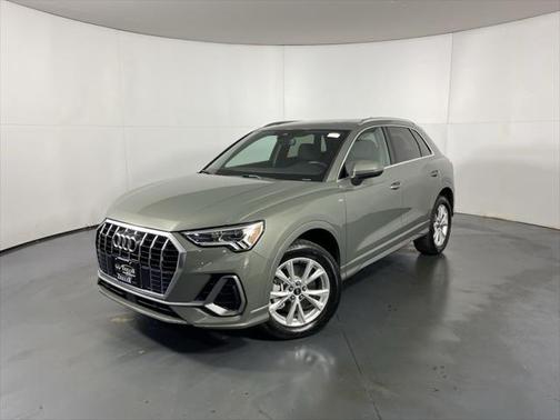 2024 Audi Q3 Premium 45 TFSI S line quattro Tiptronic