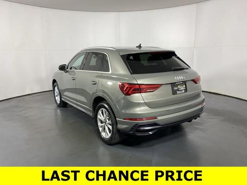 2024 Audi Q3 Premium 45 TFSI S line quattro Tiptronic